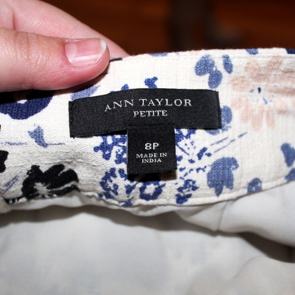 Women's Ann Taylor Petite Pencil Skirt (123) - Picture 4 of 4